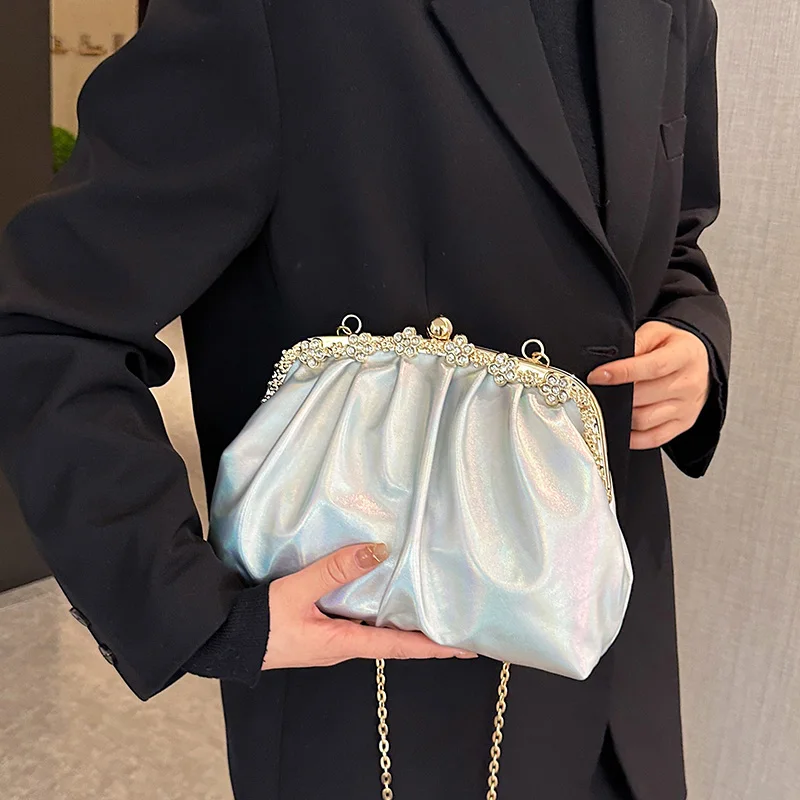 2023 Luxury Women Glitter Crystal Crossbody Bags Silver Green Clip Shell Chic Handbags Female Chain Shoulder Bags Party Clutch