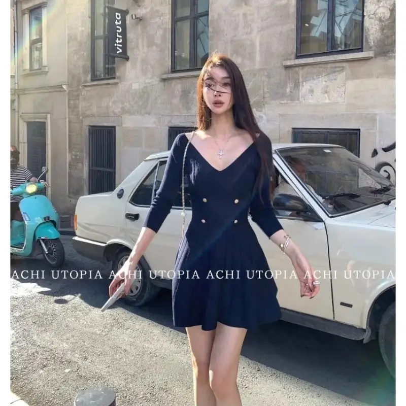 Nowa Modna Sukienka Dzianinowa Damska Elegancka Dekolt V Guziki Długi Rękaw Dopasowana Mini Sukienka Biurowa Jednolity Kolor Dzianina Vestidos