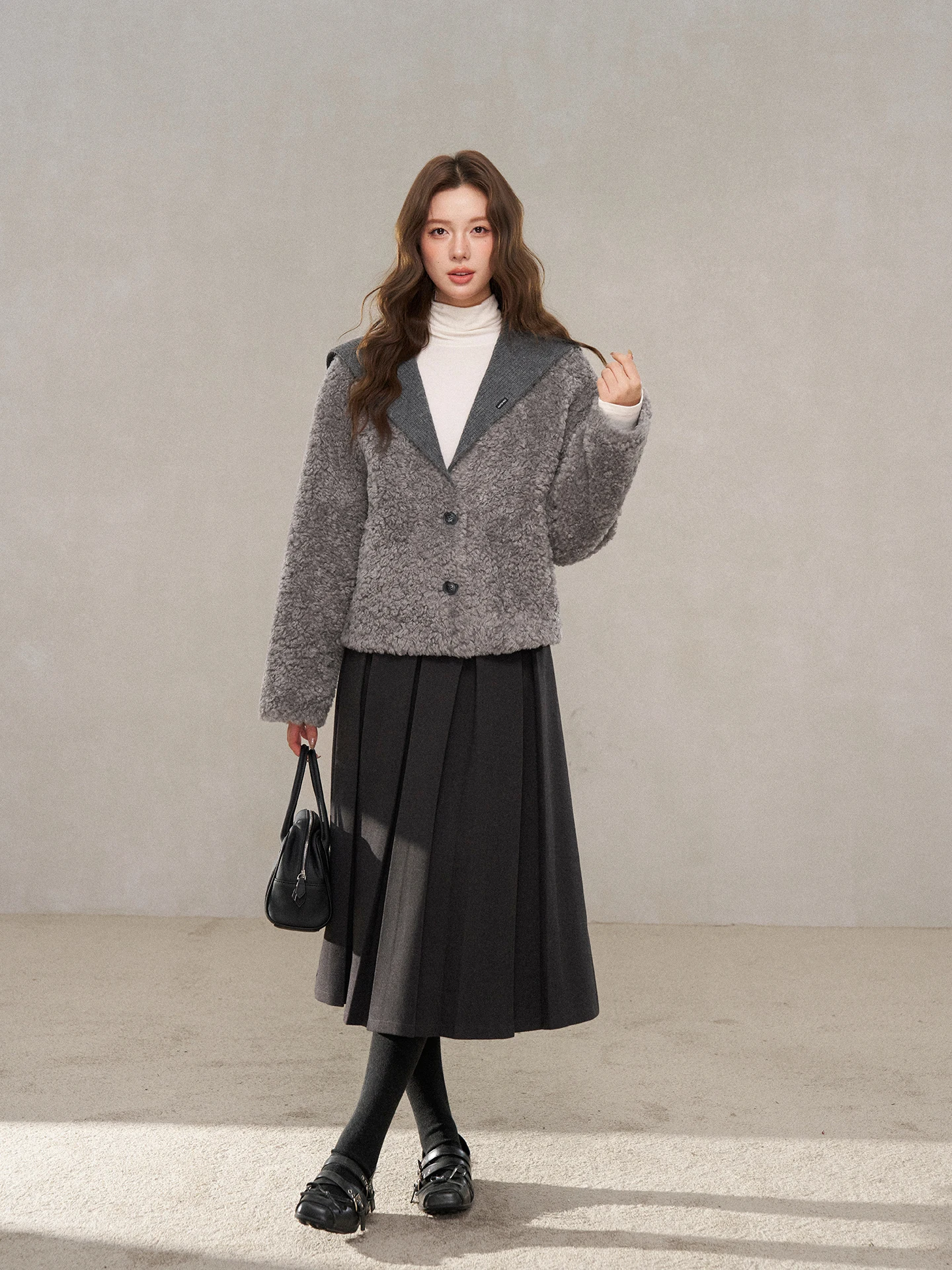 ey ort Fur And Leather Inteated Outerwear for Women Winter 2025 New Sle Small Wild Berries High-End Feel Top