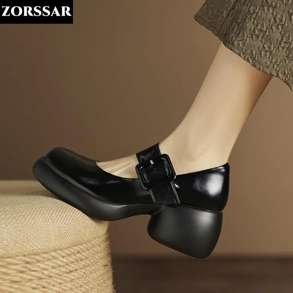 

2024 Spring Autumn New Women Buckle Mary Janes Shoes Patent Leather Dress Shoes High Heels Pumps Retro Ladies Shoe Black White