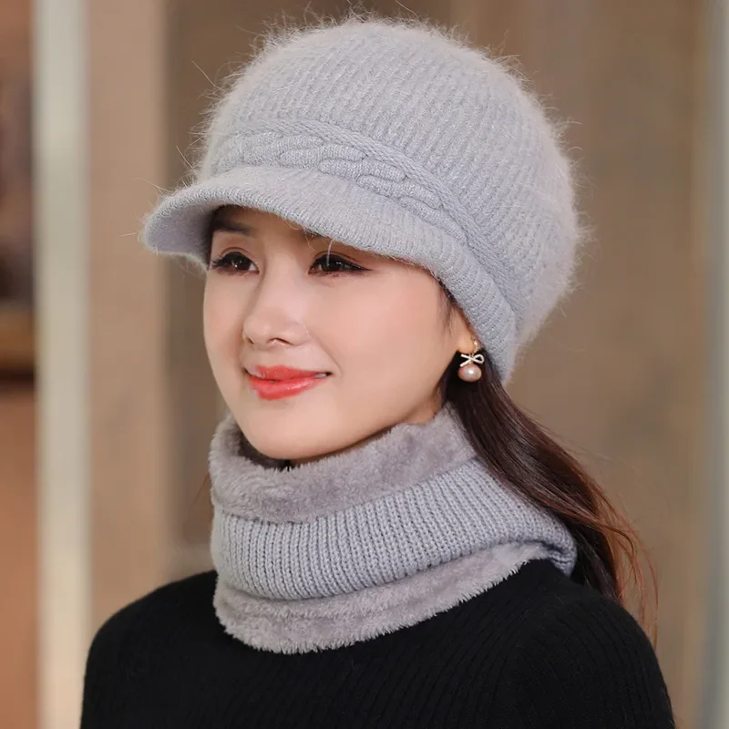 Middle-aged and elderly women's autumn and winter rabbit fur knitted mother hat scarf set