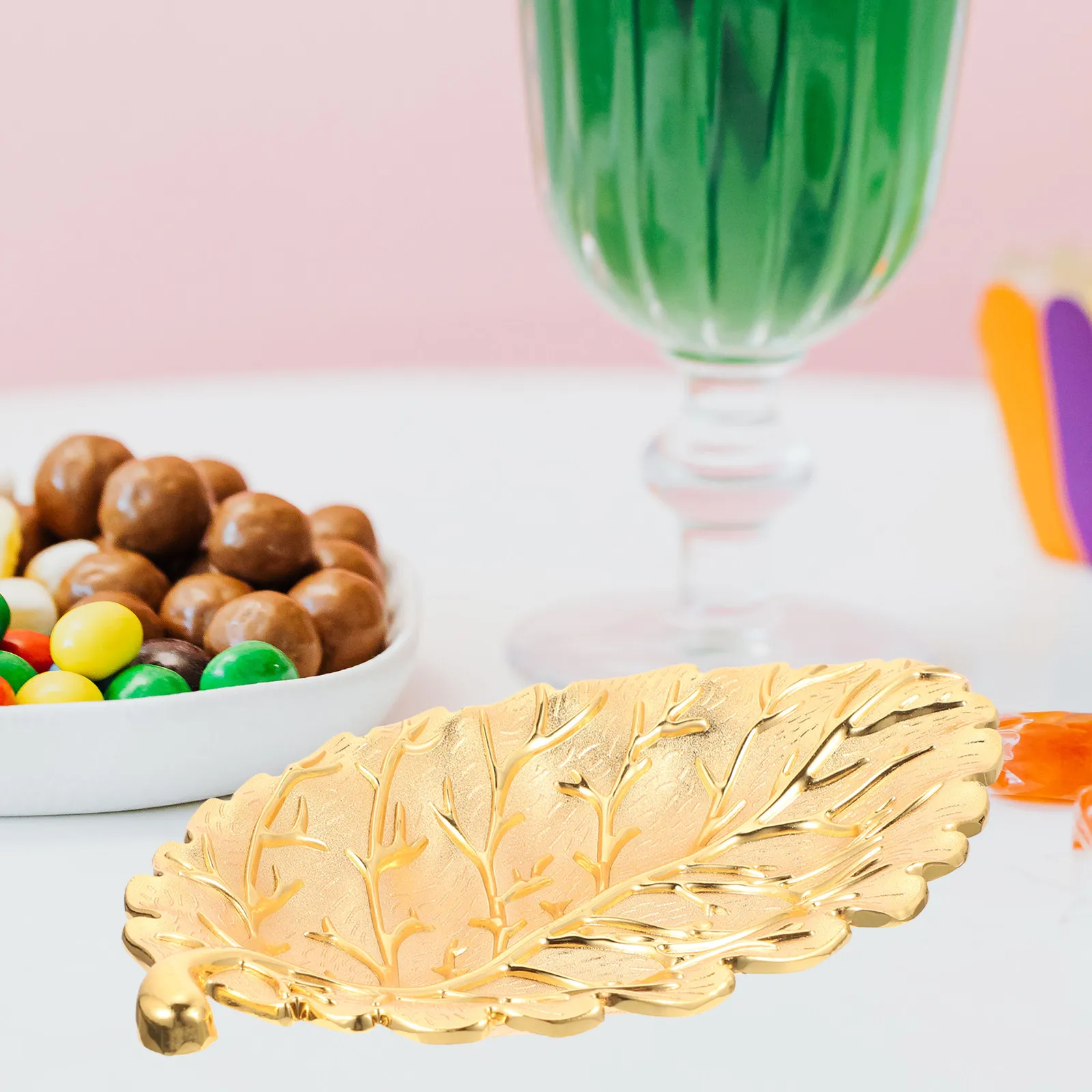 Leaf Snack Tray Zinc Alloy Fruit Plate for Candy Dried Fruits Storage & Serving – Stylish Home Organizer