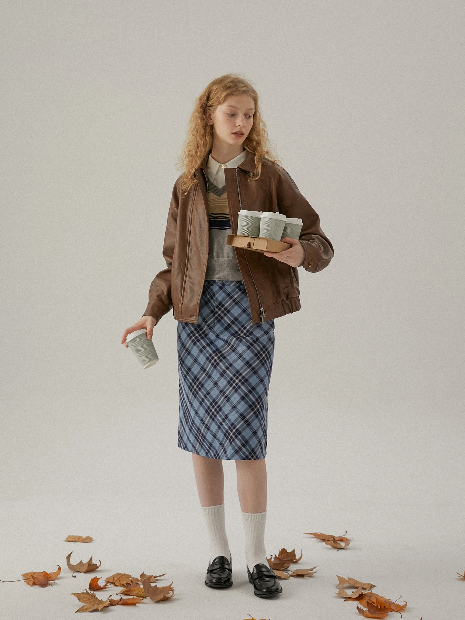 LLANO Jesienno-zimowa damska kurtka brązowa patchworkowa matowa odzież wierzchnia rozmiar uniwersalny modna retro skóra PU