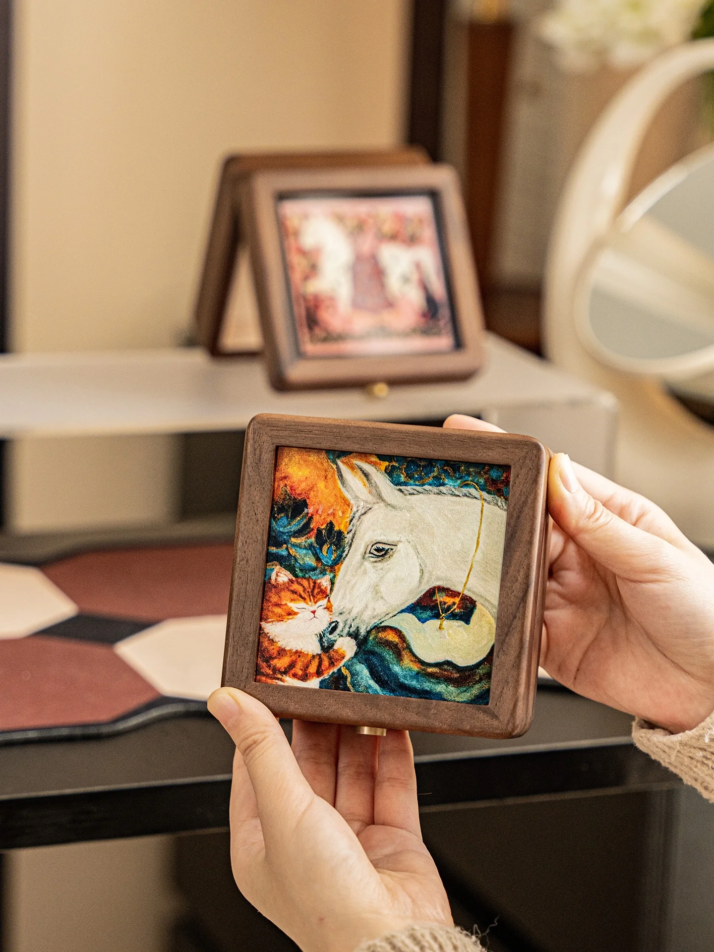 

Ele Wooden Jewelry Storage Box Crystal Bracelet Holder Inner Lined Small Wood Box Year Gift High Aesthetic Value