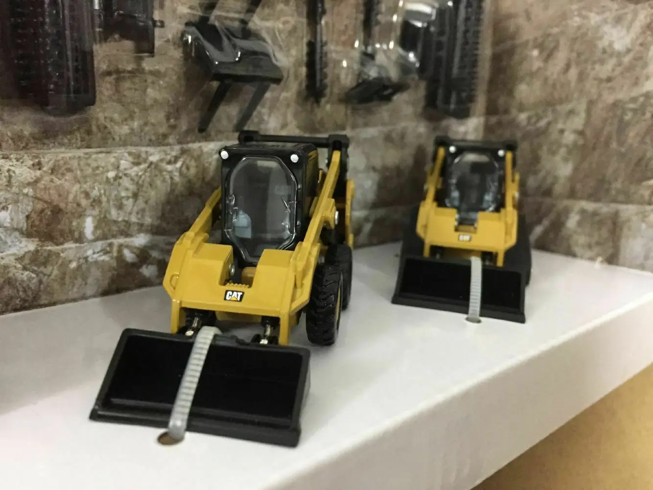 Diecast Caterpillar Diecast Masters Modelo, Skid Steer, Carregador de terreno Muilti, Escala 1:64, Cat 272D2, DM85693