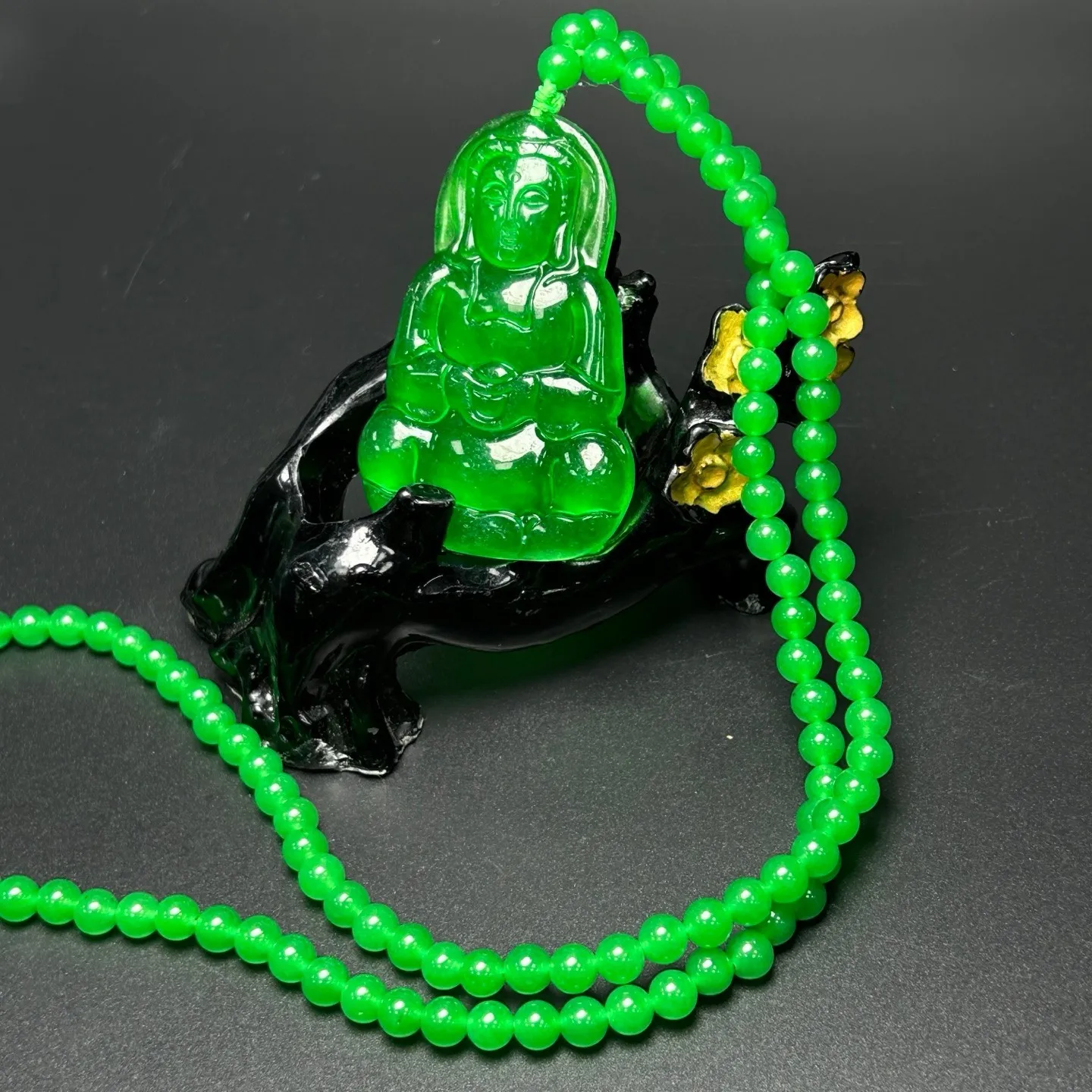 Real Natural Ice green Jade Jadeite guanyin Amulet Pendant&Necklaces