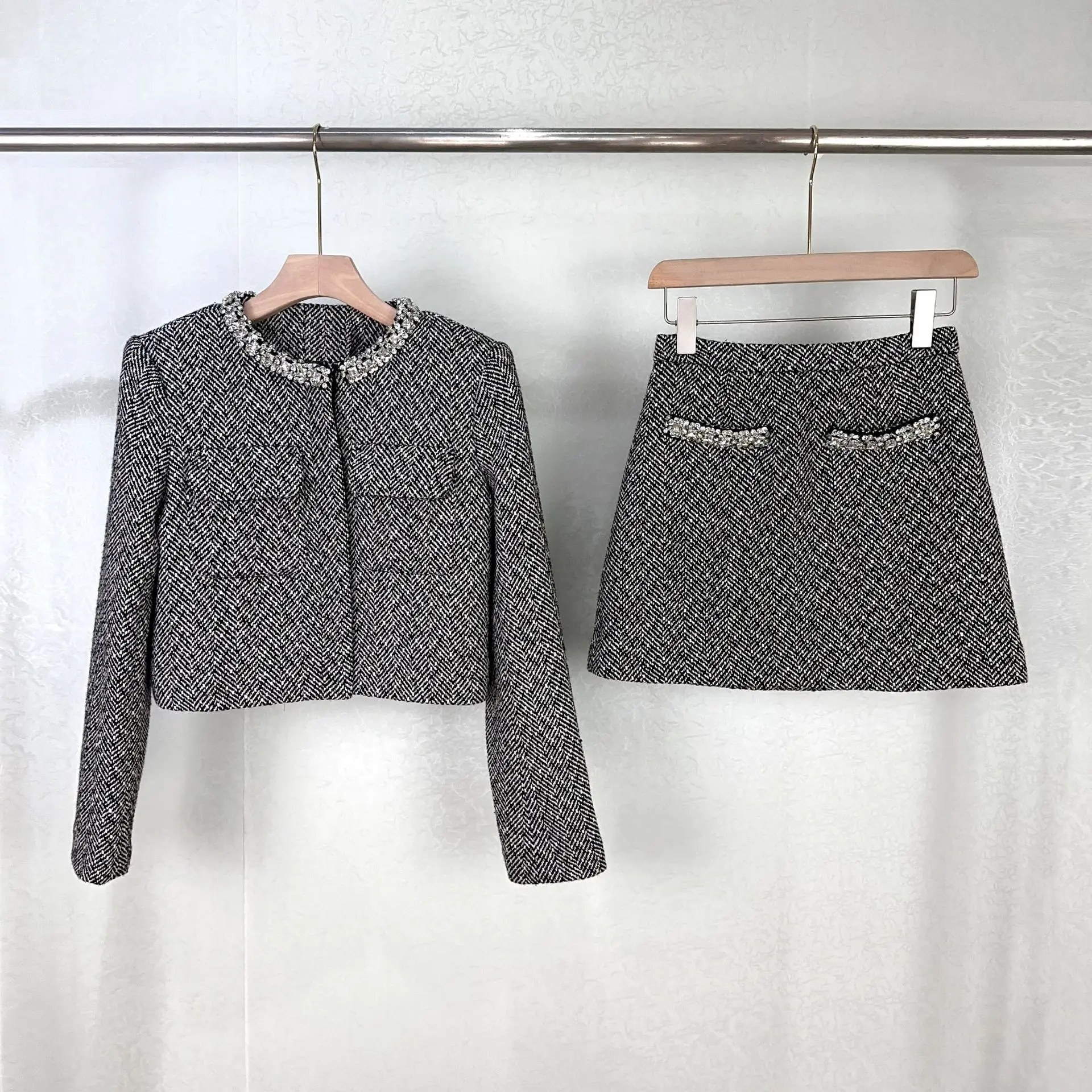 Quality Autumn Winter Beading Diamonds Chain Grey Tweed Two Piece Set Women Jackets Short Skirts Suits 2pcs Outfits