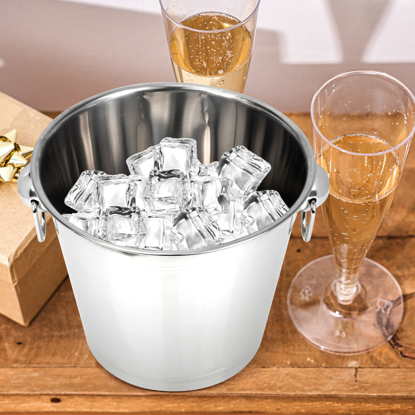

Elegant Steel Ice Wear-Resistant Portable Wine Bucket For Bar Desktop Household Multi-Function Bucket Bar Supplies Compact Ice