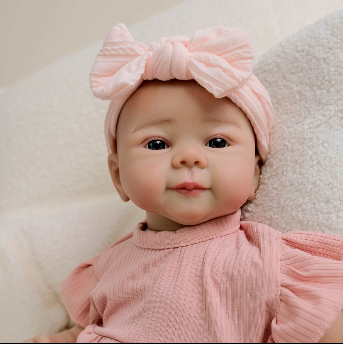 Muñeca Reborn realista de 19 ", niña recién nacida Julietta realista con piel de vinilo suave, venas pintadas a mano y chupete magnético