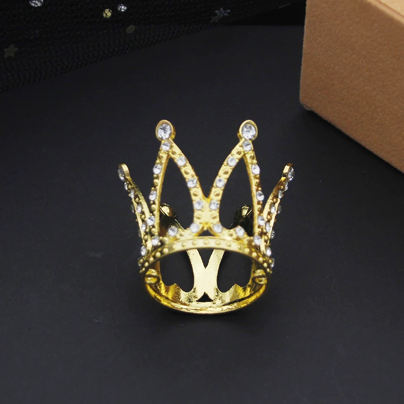 Metal Small Crown for Kids Prom Birthday Royal Diadem Girls Tiaras and Crowns Jewelry Party Prom Little Crown Cake Decoration