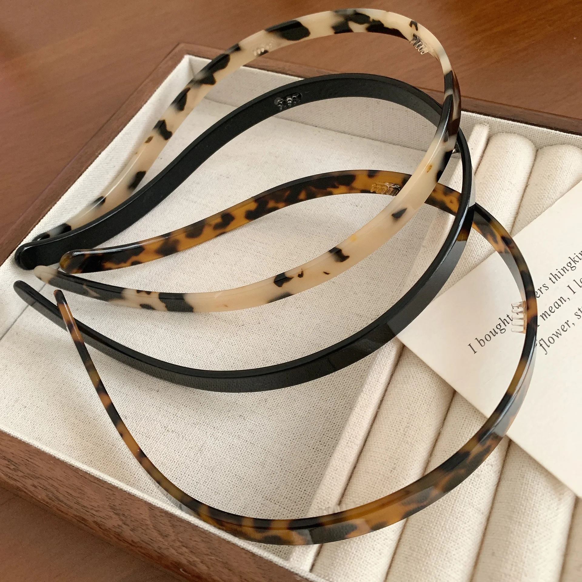 Trendy Sunglasses Frame Shape Acetic Acid Hairbands For Women Toothed Headband Anti-slip Hair Hoop Fashion Hair Accessories