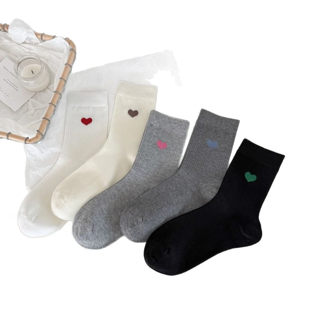 meias-de-aodao-casuais-de-estilo-japones-para-mulheres-com-padrao-de-coracao-em-cores-solidas-para-outono-e-inverno