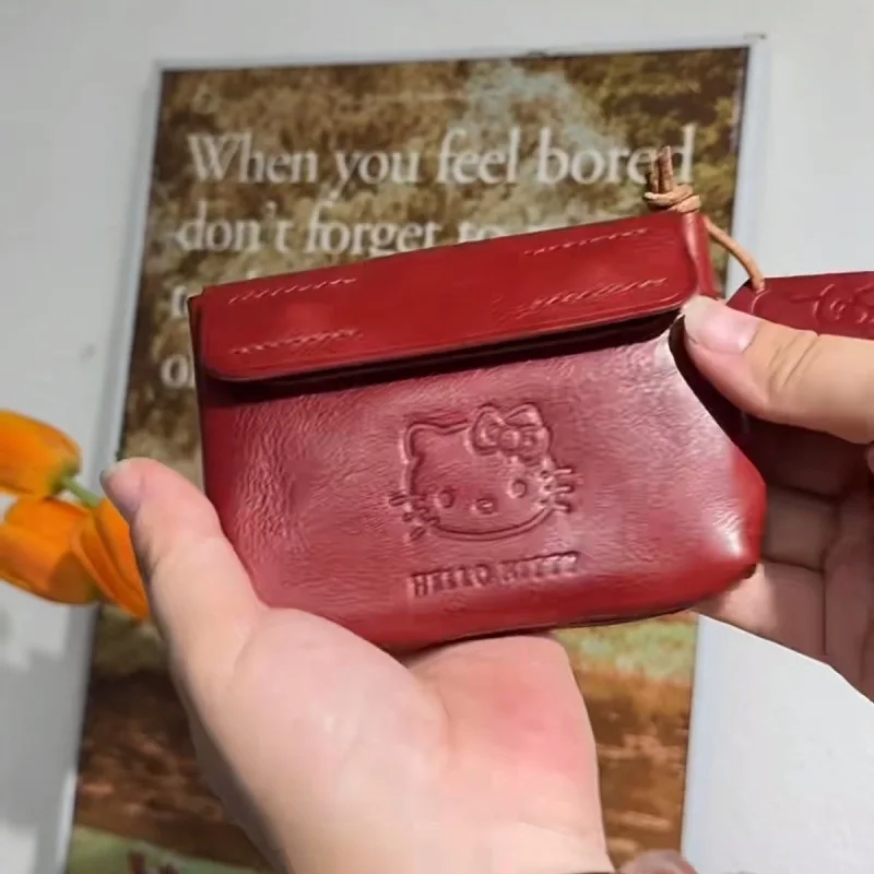 Nuevo Retro Rosa Rojo lindo periféricos de Anime Hellokitty Cartera de cuero encanto de moda chica japonesa Mini hebilla monedero regalo