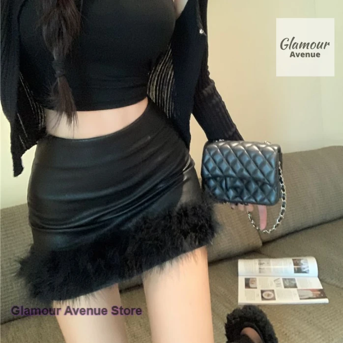Korean black heavy industry skirt women's autumn and winter new fashion temperament high sense Joker hip stitching skirt.