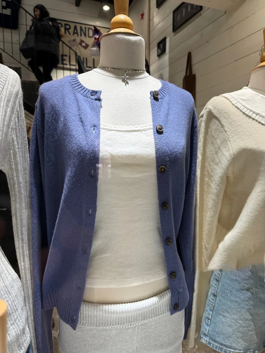 

Женский однотонный вязаный кардиган, свитер, осенний новый однобортный трикотаж с круглым вырезом, повседневный свитер с длинными рукавами в консервативном стиле, топ