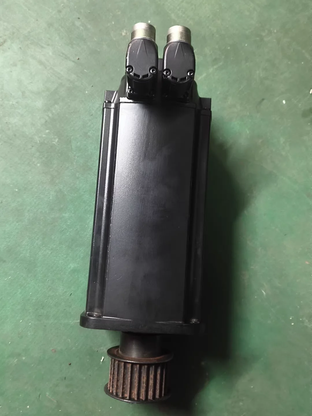QSK061C-0300-NN-M5-UG0-NNNN Second hand servo motor test OK,