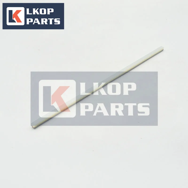 

2PCS V80 V180 V2100 V3100 2nd BTR Transfer Roller Lubricant Bar as used for Xerox Versant 80 180 2100 3100 Wax Coating Bar