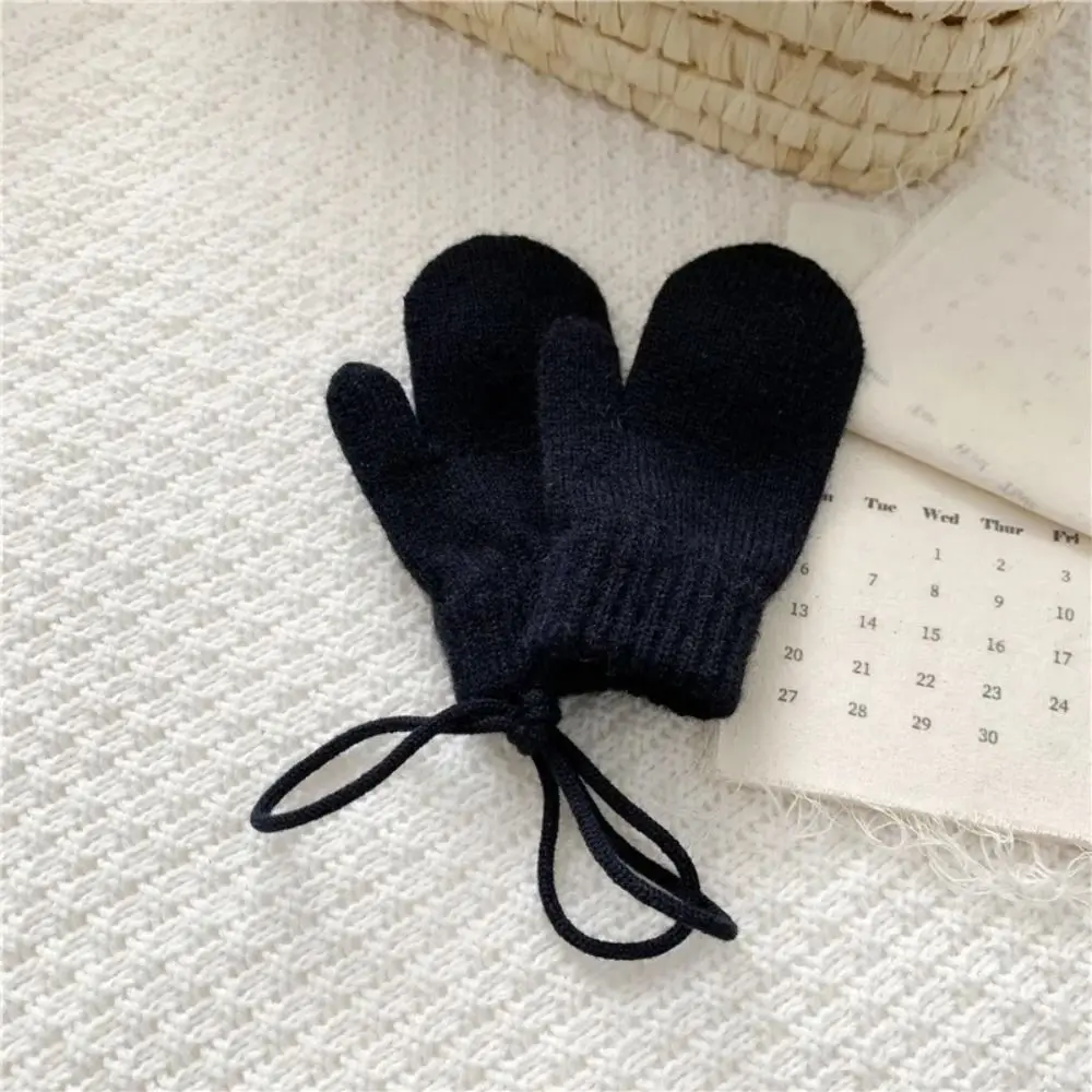 New Baby Gloves Winter Mittens Children Full Finger Gloves for 1-3Y Kids Hanging Neck Warm Gloves Newborn Baby Accessories