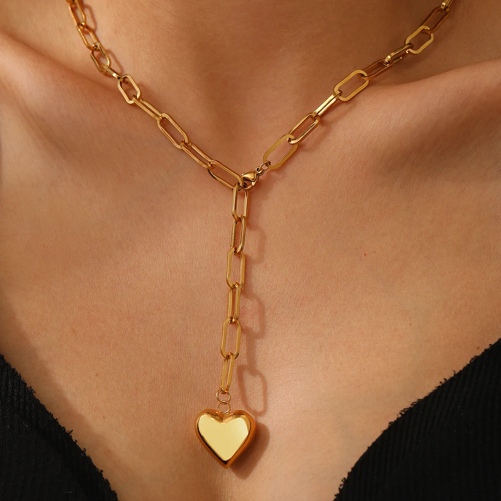 Collar de acero inoxidable para mujer, cadena de clavícula con colgante de corazón estereoscópico, elegante, sentido Premium, joyería para fiesta a juego