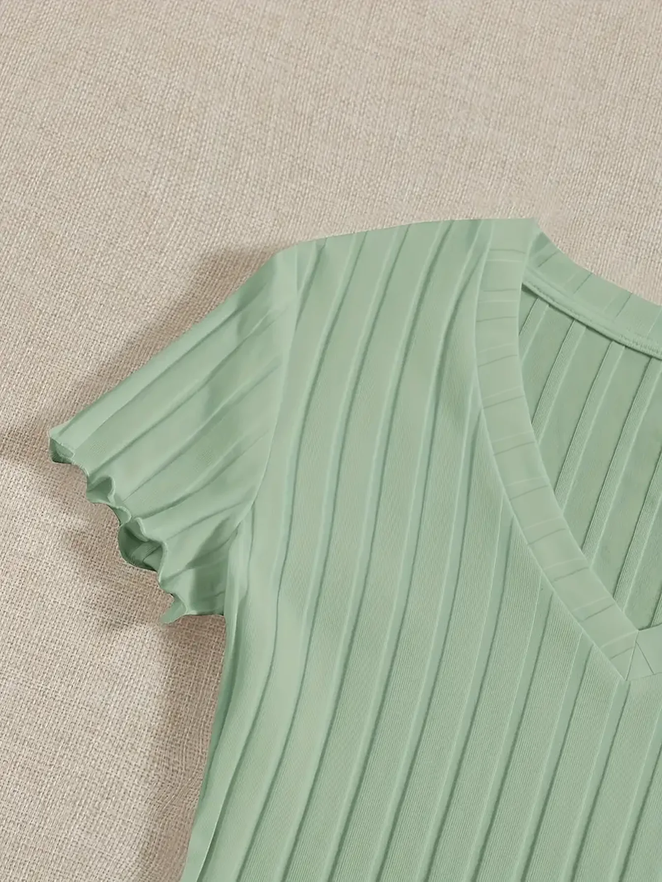 Neues kurzärmeliges, schmales T-Shirt mit V-Ausschnitt, sexy und vielseitiger, eng anliegender Jumpsuit. – Detail 22