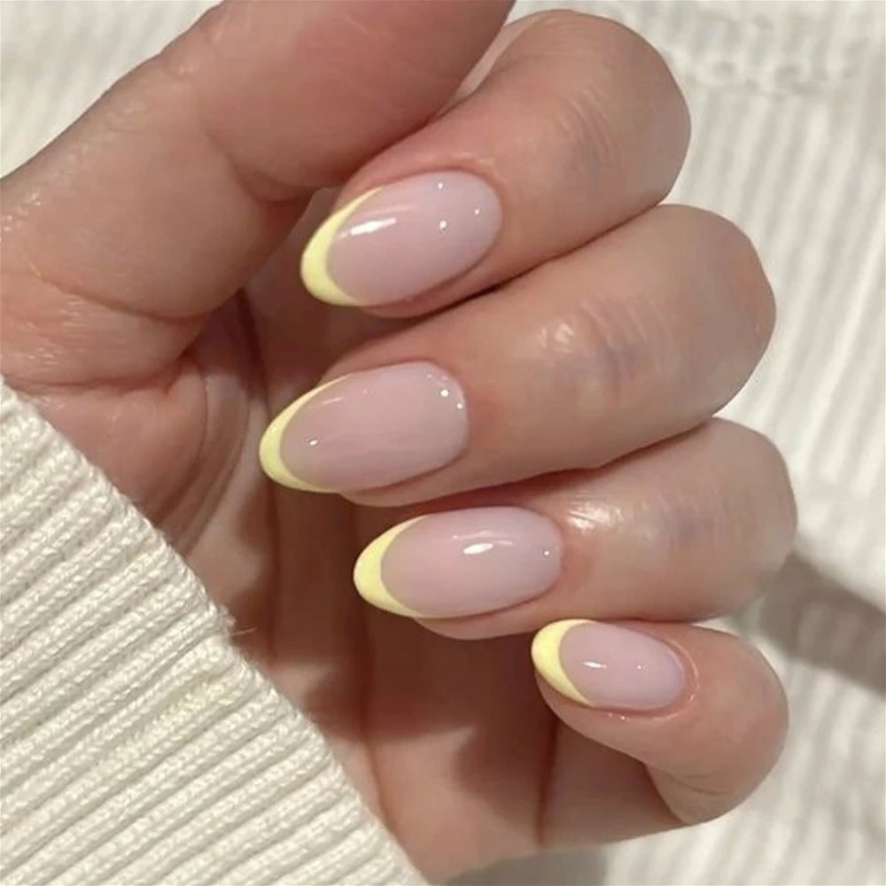 เล็บปลอมสีแดงไวน์เข้ม แต่งขอบแบบฝรั่งเศส แฟชั่นเรียบง่าย ทรงอัลมอนด์ ติดง่าย ถอดออกได้ เล็บปลอมสำเร็จรูป กดติดเล็บ