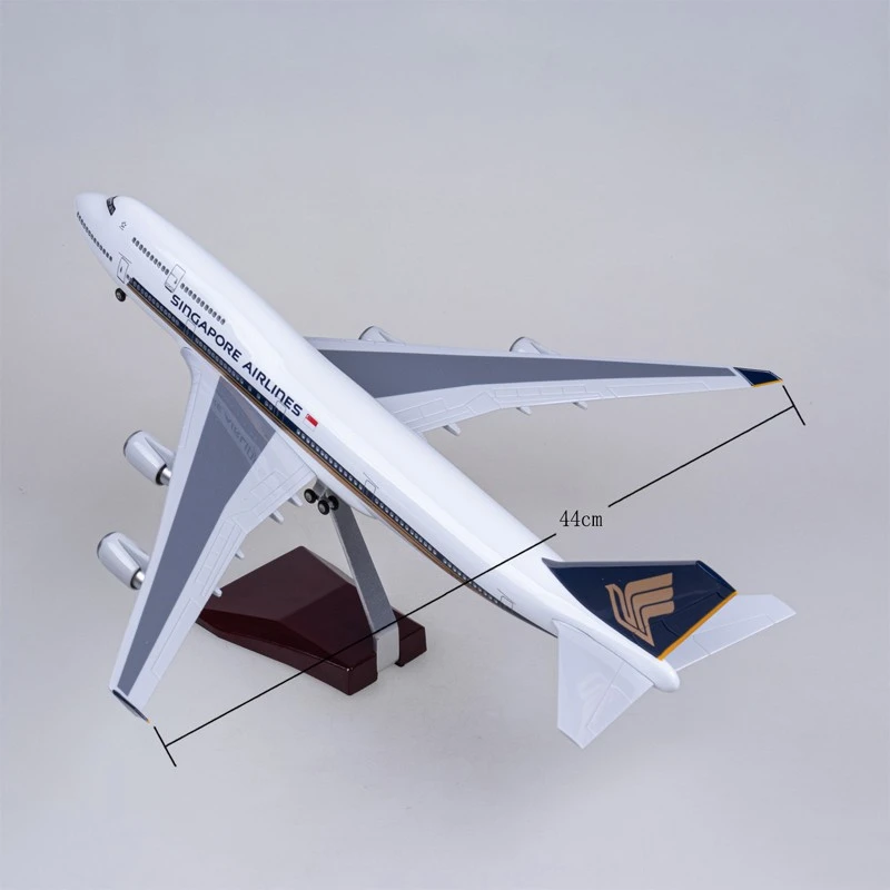 Avion maquette d'émulation Boeing 747 Singapore Airlines 1:150 avec roues Aviation civile Arts et artisanat Objets de collection