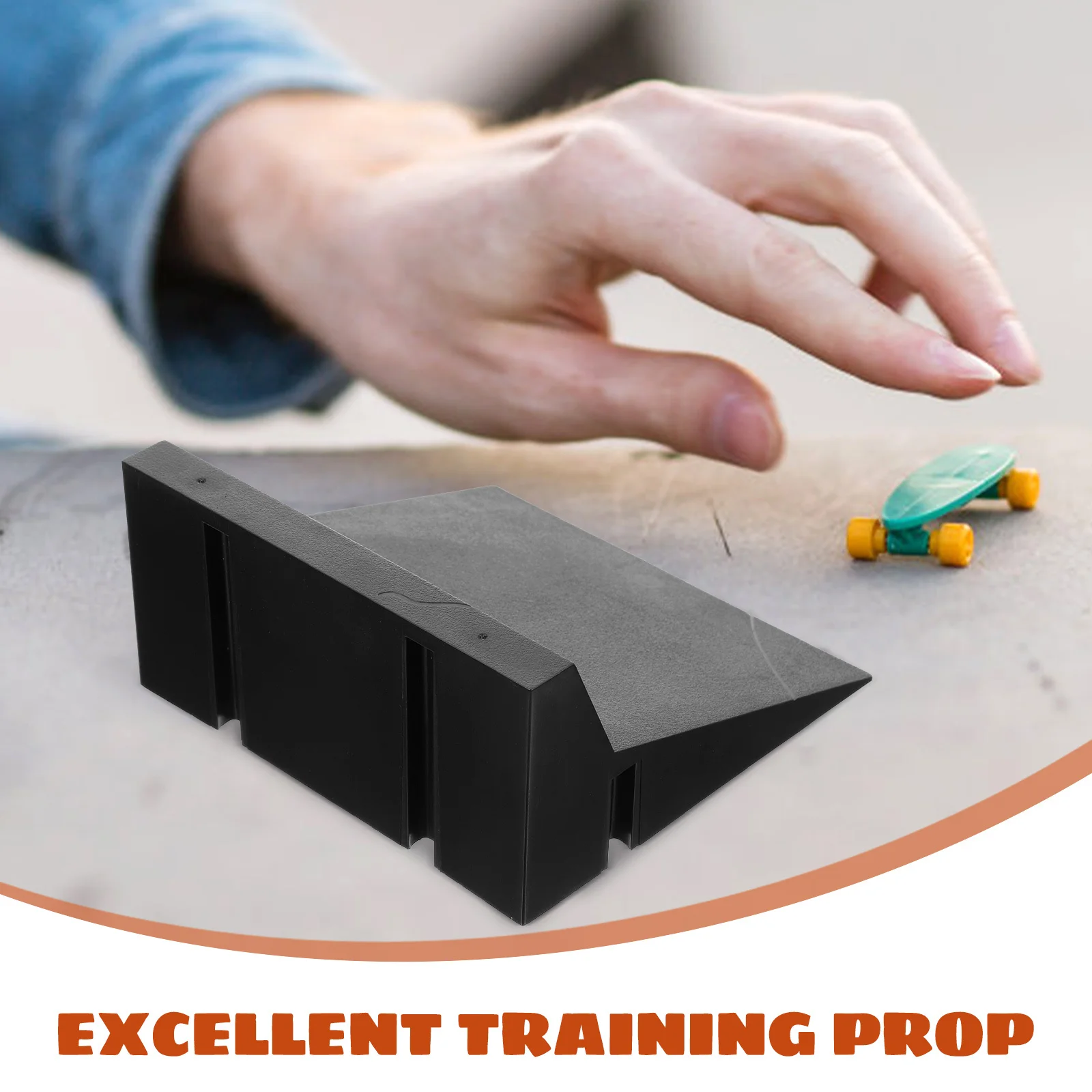 

1pc Fingerboard Plastic Mini Skateboard Ramp Set For Kids Finger Sport Training Obstacle Interactive Game