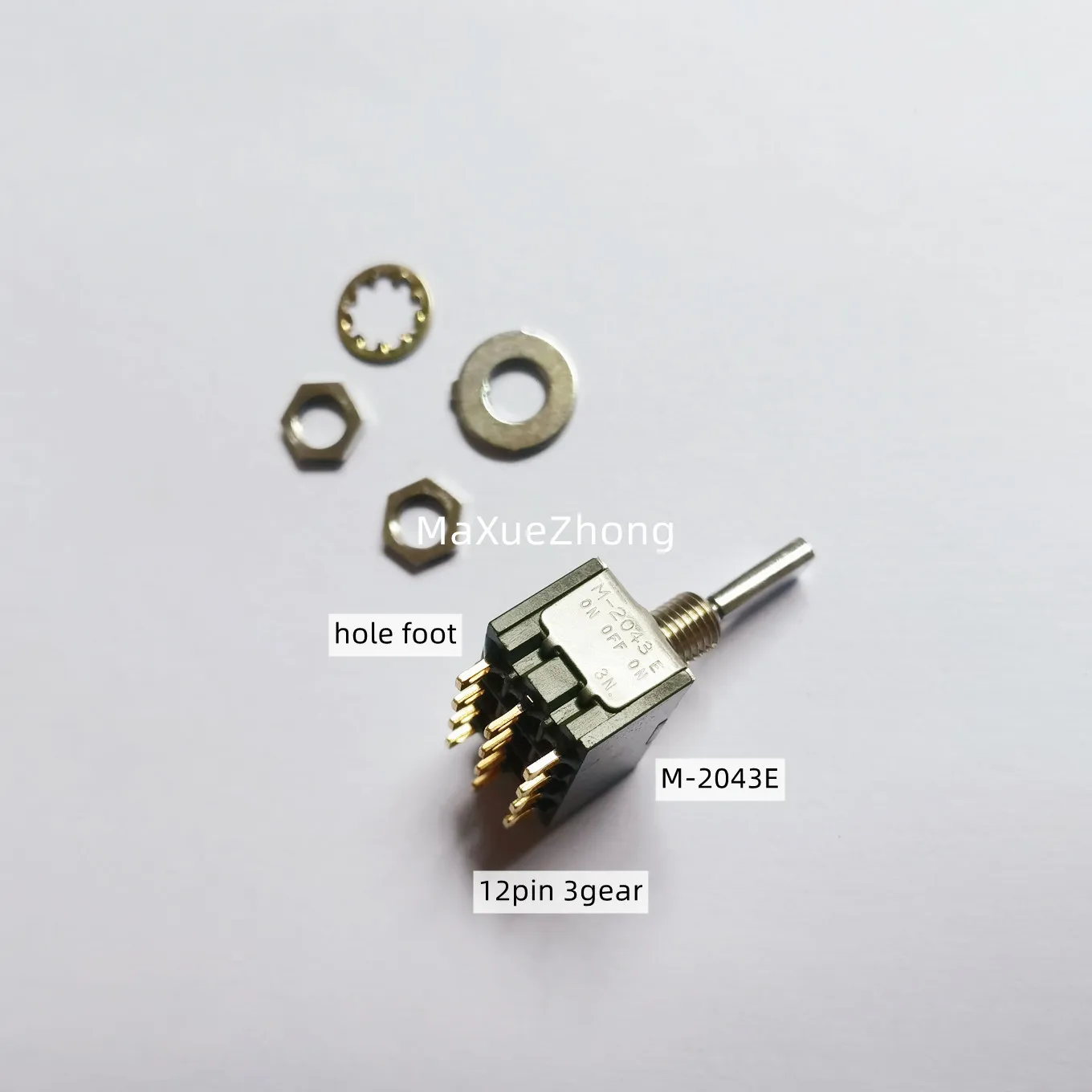 

Original New 100% M-2043E-G M-2043E Mini Button Switch 12pin 3gear Shake Head Rocker Arm 0.4VA ON-OFF-ON