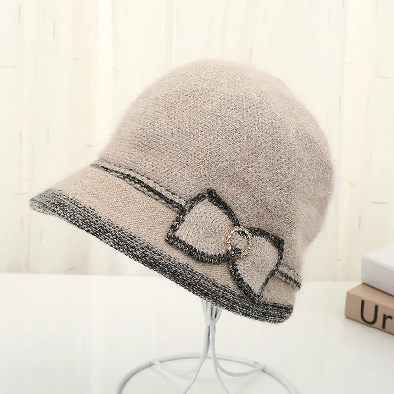 أزياء المرأة فيدوراس الماس القوس القبعات الدافئة أنيقة الصوف وسميكة الأم قبعات منديل قطعتين مجموعة لخريف شتاء