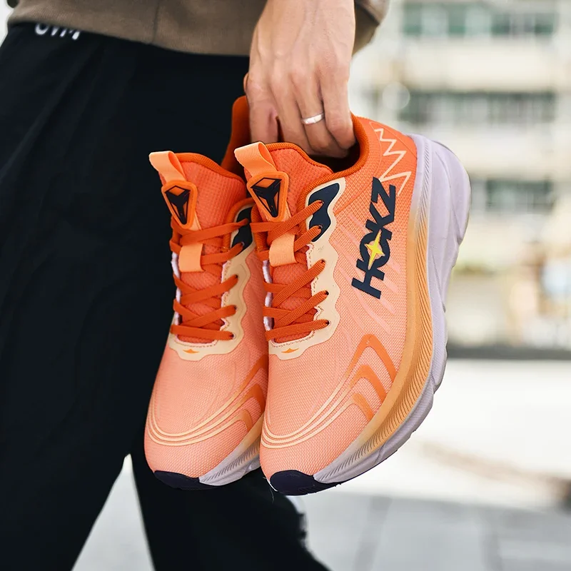 أحذية رياضية كاجوال خفيفة الوزن ومريحة للرجال، أحذية جري مبطنة على الموضة للطلاب، تناسب جميع الأحذية الرياضية