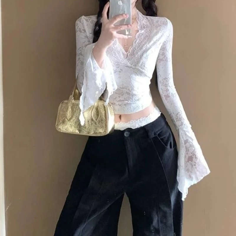 

Design Sensual V-neck Long-sleeved Lace Shirt Women's Early Autumn New Pure Desire Hot Girl Short Style