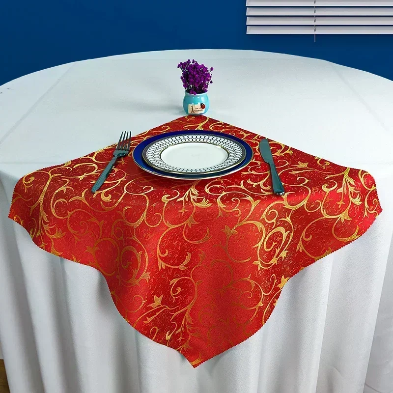 

48*48cm Gold Patterned Restaurant Cutlery Mat Hotel Can Fold Flower Table Napkin Cover Cloth High End Western Restaurant Napkins