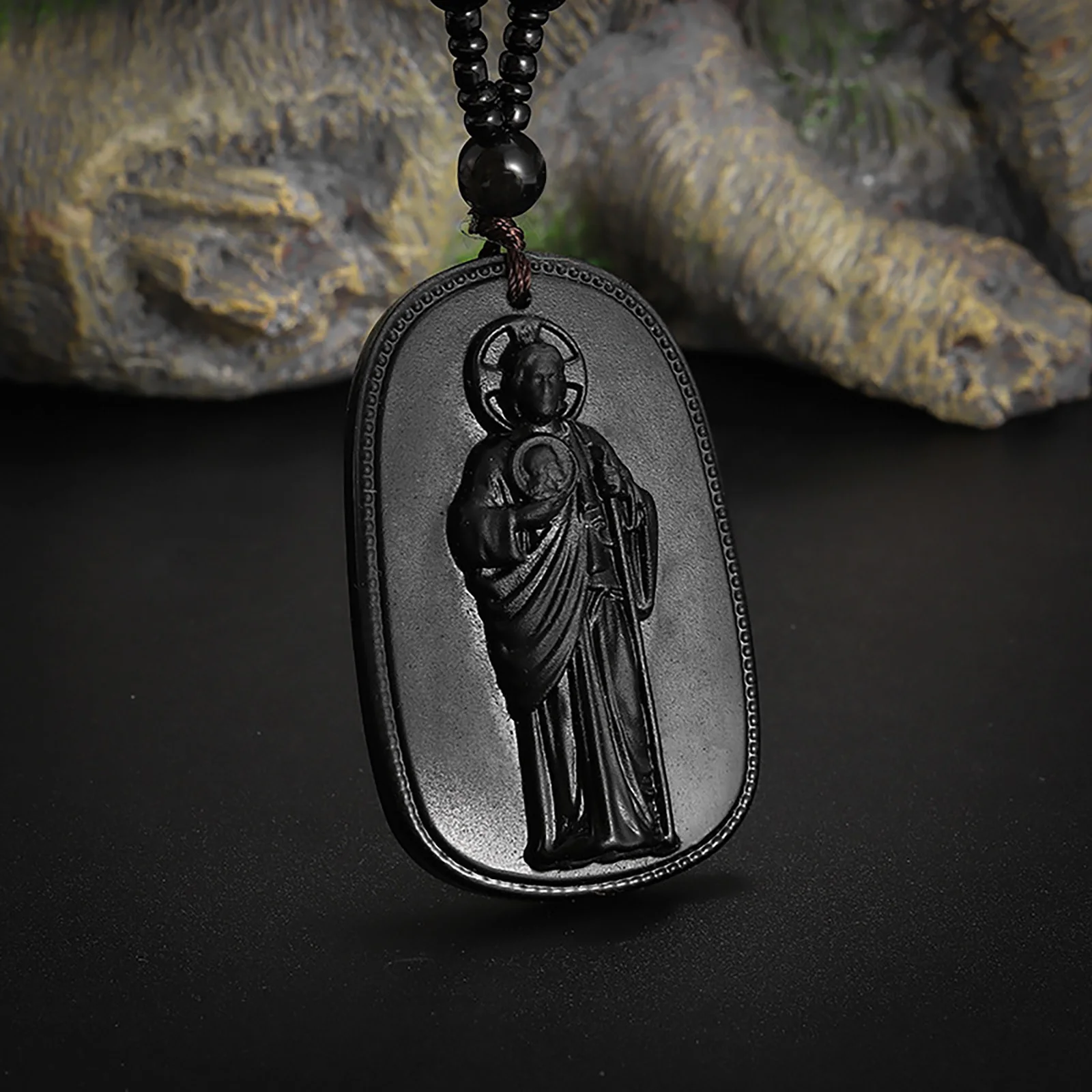 San Judas Tadeo Imitations-Obsidian-Halskette, St. Judas Thaddeus-Anhänger, katholischer Schmuck für Männer und Frauen, spiritueller Schutz, Geschenk – Detail 2
