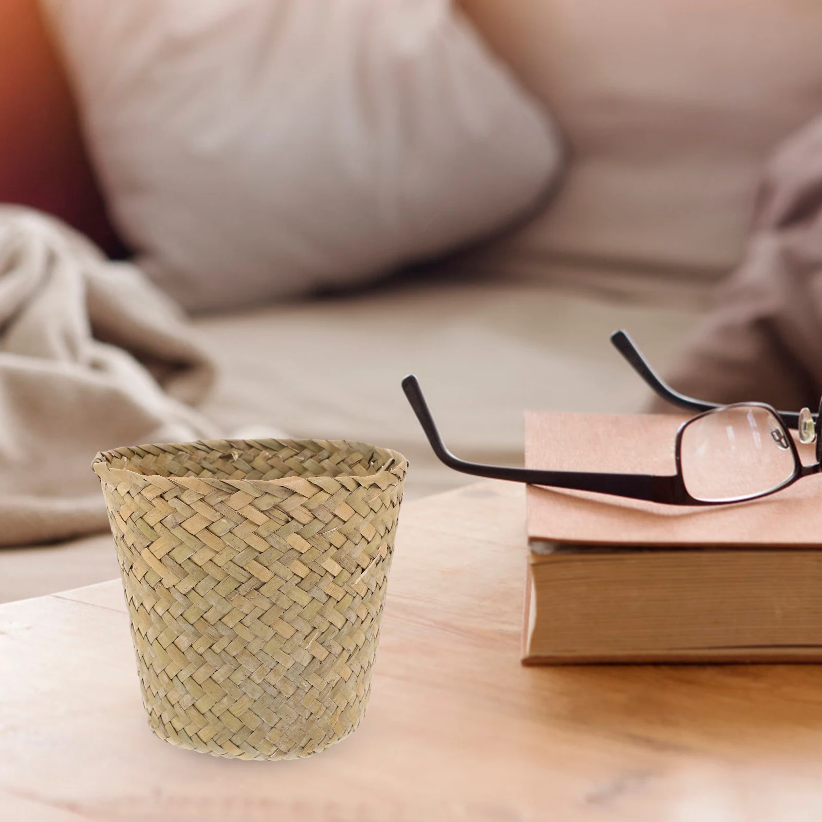 

Multifunctional Straw Storage Basket Woven Waste Bin for Home Organizing Living Room Bedroom Desktop Trash Holder Natural Design