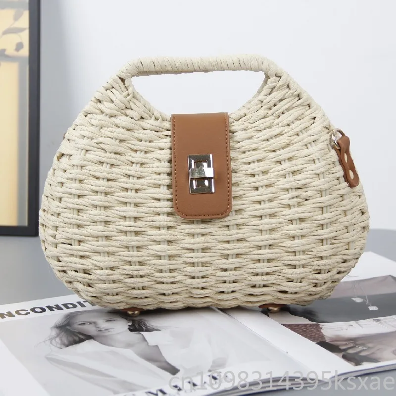 Women's Shoulder Bag Minimalist Japanese Straw Woven Crossbody Bag with Shell Shape Summer Beach Vacation Resort Purse