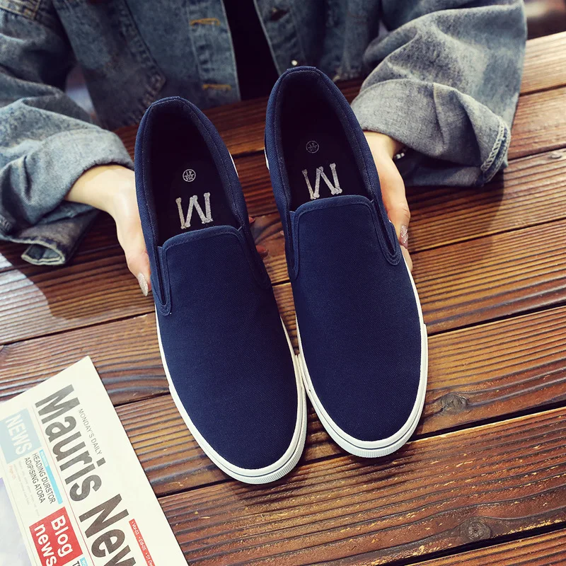 New Autumn Blue and White Casual Canvas Shoes Trend Flat Low-top Slip-on Shoes Men\'s Women\'s Work Shoes Sneakers Designer Shoes