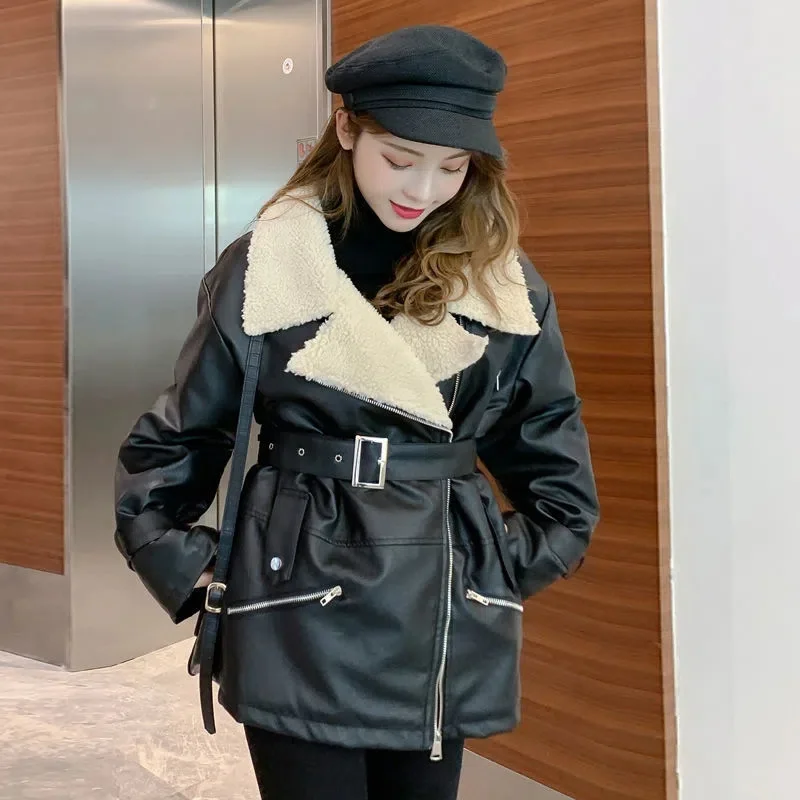 Lamb Wool Coat Women's Winter 2022 Korean Edition With Cashmere and Thickened Medium Length PU Fur Integrated Lamb Wool Bikewear