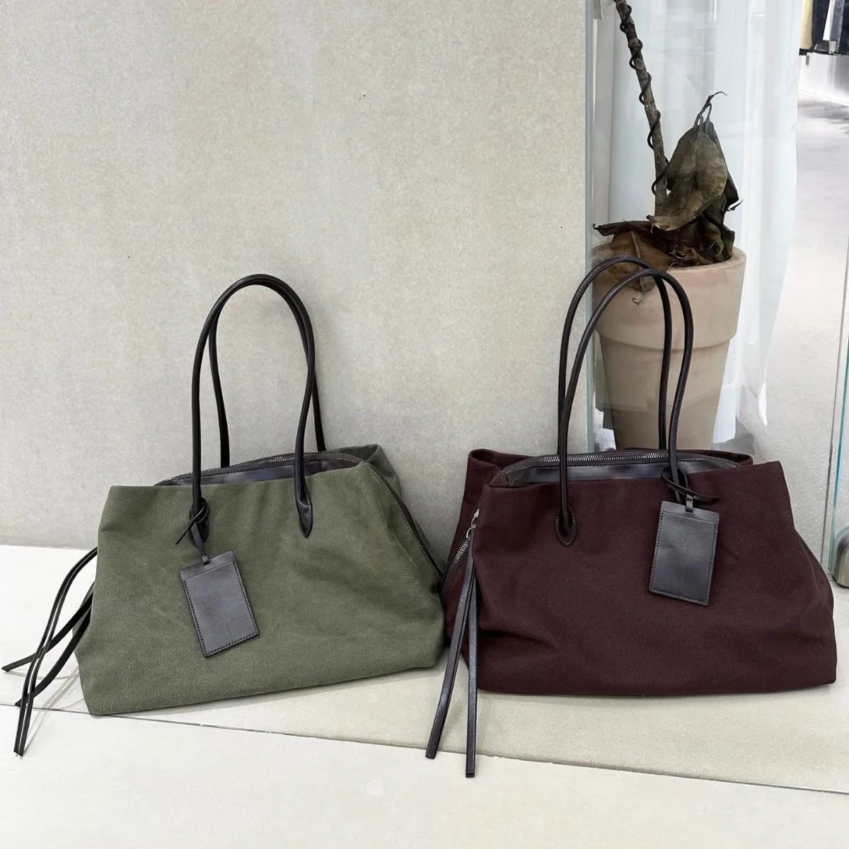 Multi-layered canvas tote bag women's antique style large capacity commuter underarm bag portable shoulder bag