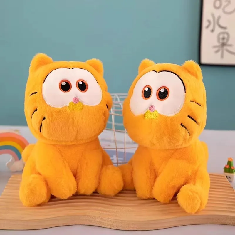 オレンジ色のガーフィールドのぬいぐるみ猫。遊び、抱きしめ、寝るのに最適です。彼女への誕生日プレゼントに最適です。