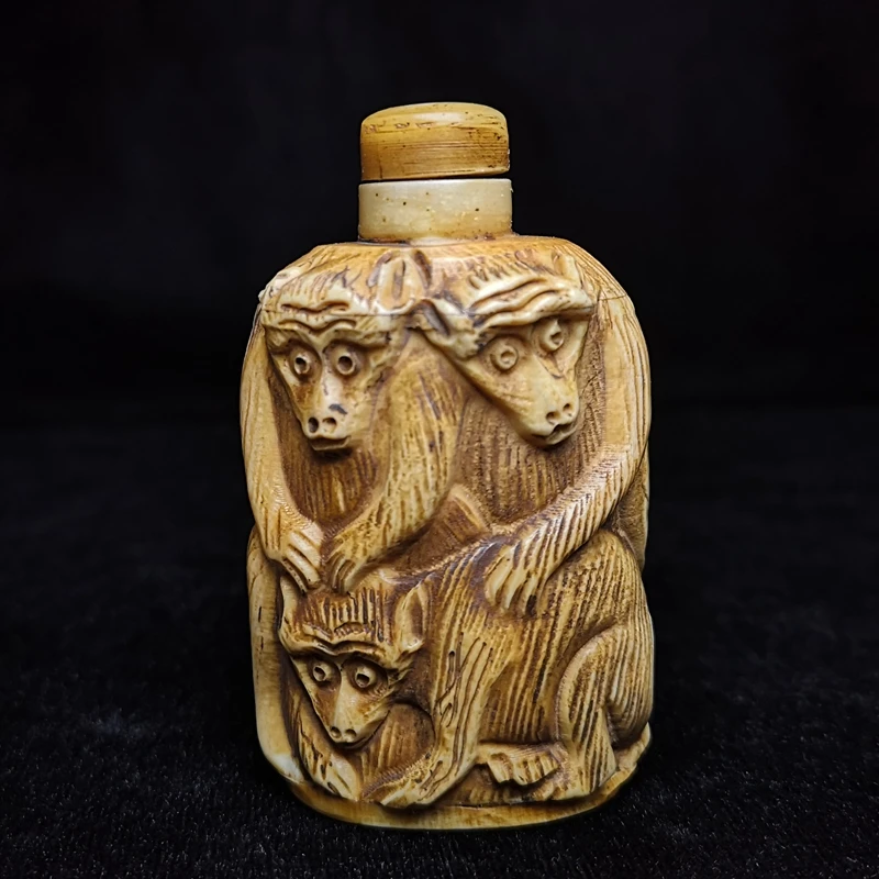 YIZHU CULTUER ART Size 3 Inch Collection Ornaments Asian China Old Hand Carved Lovely 3 Monkey Snuff Bottles Family Decoration