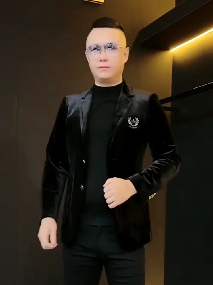 

Мужской повседневный вельветовый костюм на весну-осень, комфортный, модный, приталенный, с длинными рукавами, на пуговицах, не требующий глажки...