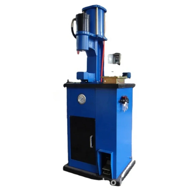 Pneumatic hydraulic brake shoe riveting machine for truck brake shoe