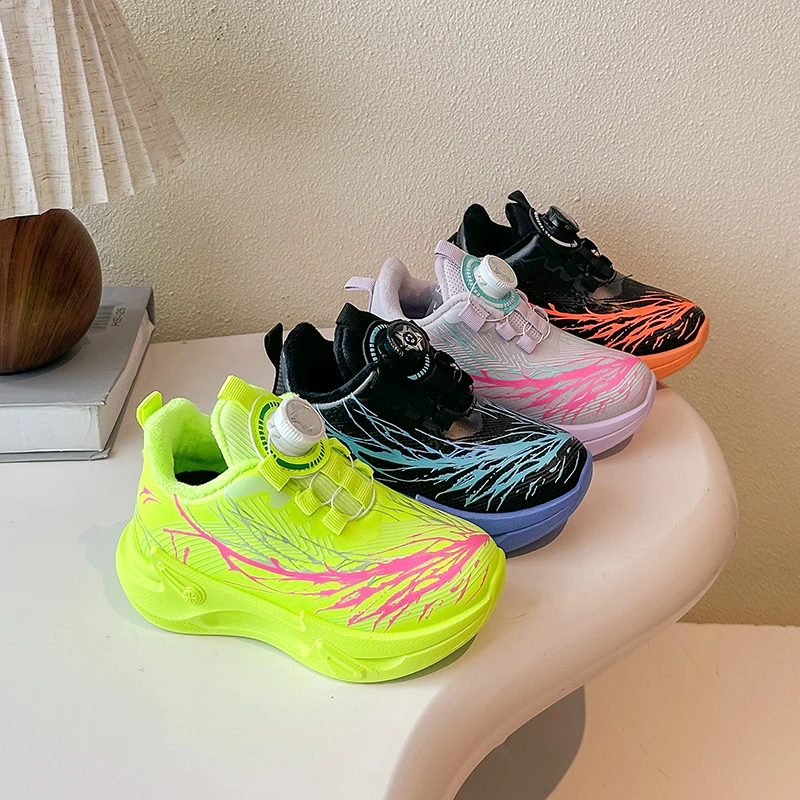 

Детская спортивная обувь, осенняя новинка, легкая повседневная обувь для бега на мягкой подошве для девочек, нескользящая удобная повседневная обувь для мальчиков