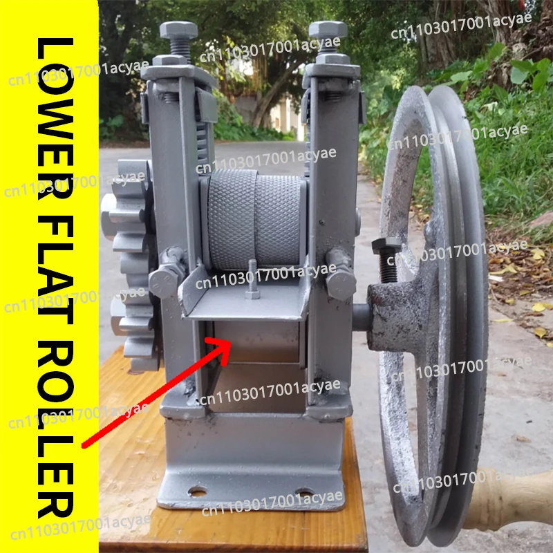 Manual bamboo strip making machine hand-cranking strip machine bamboo chip separator strip opener bamboo rope processing