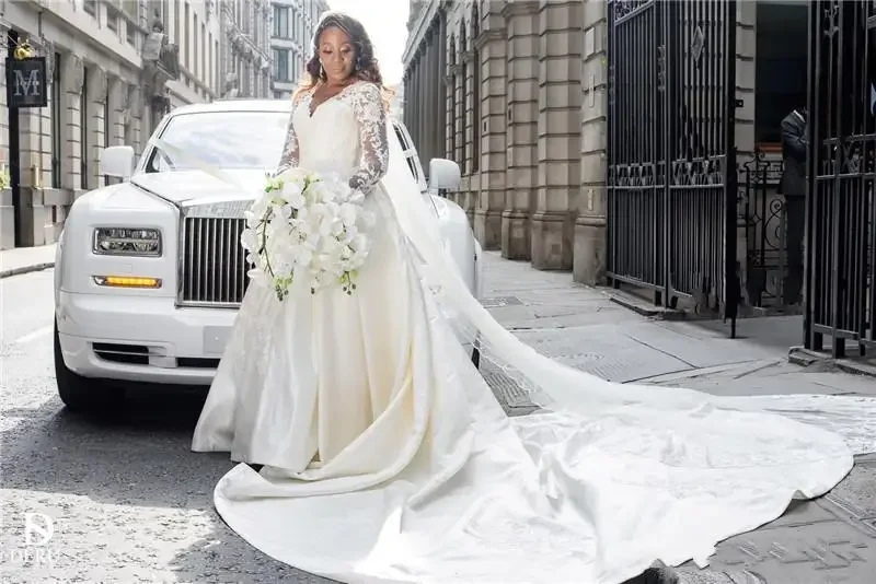 맞춤형 아프리카 나이지리아 레이스 아플리케 A라인 웨딩 2022 V넥 롱 슬리브 채플 트레인 플러스 사이즈 웨딩드레스