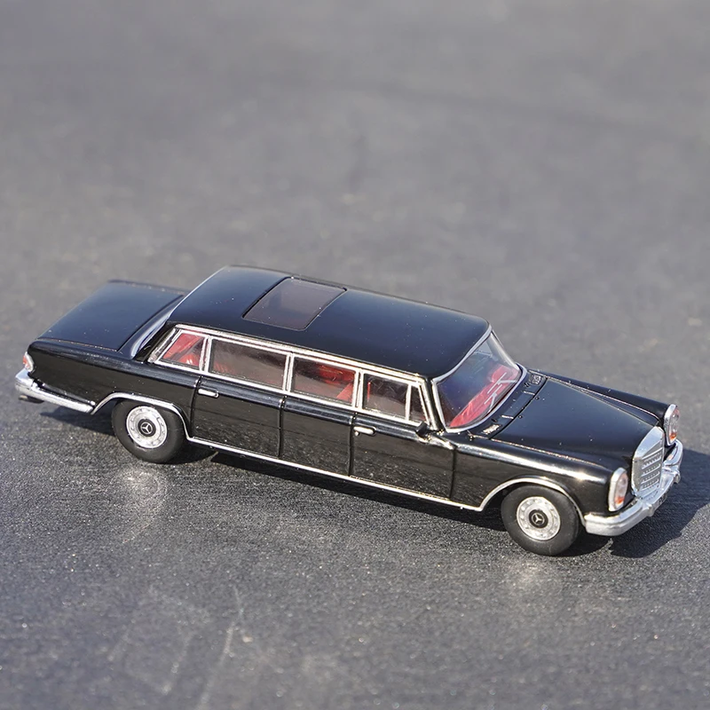 

Модель автомобиля DCT BENZ Pullman 1/64, расширенная версия W100 600 LWB GCD, модель автомобиля из сплава