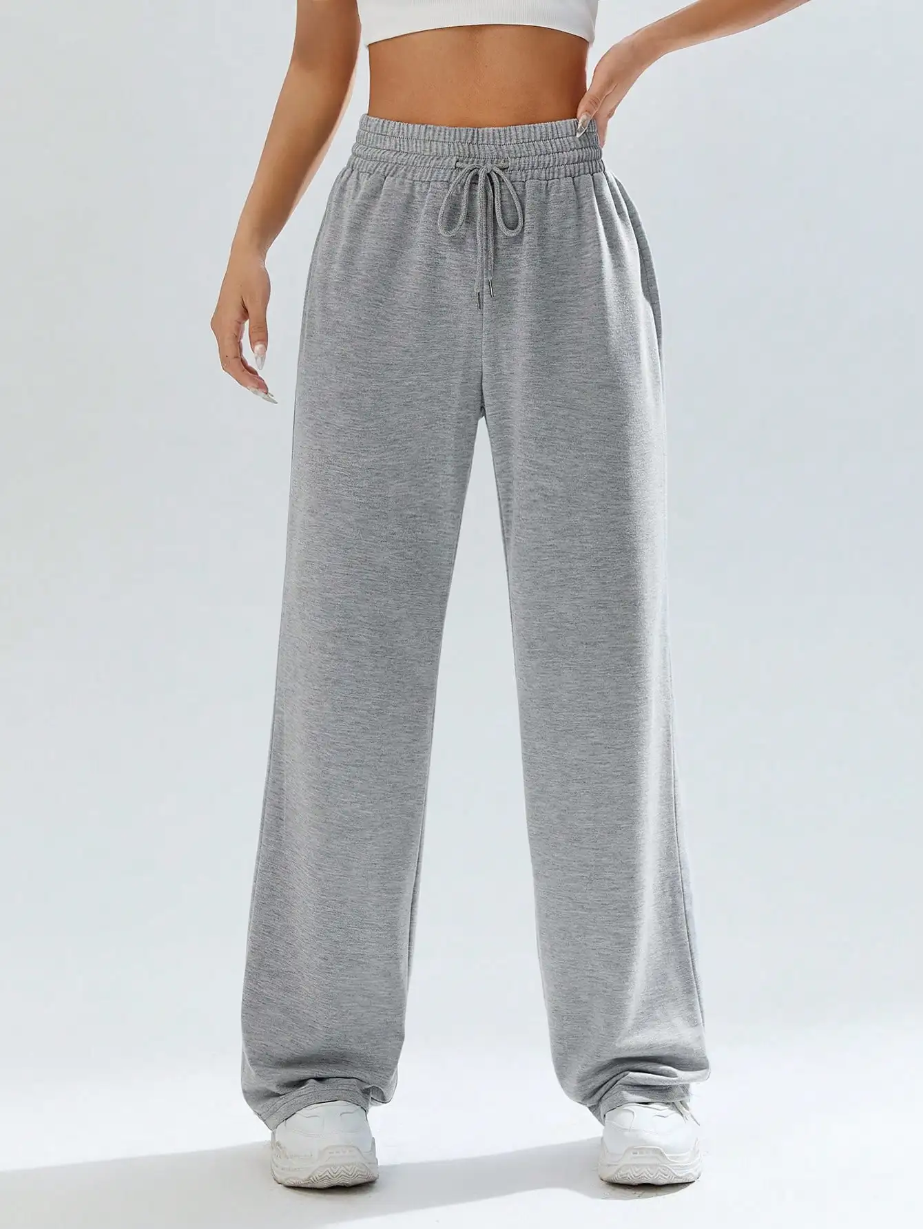 

Women's Grey Solid Drawstring Waist Wide Leg Sweatpants for Casual Wear