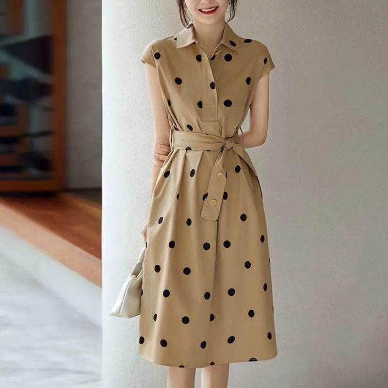 Moda tasche con risvolto fasciatura senza maniche a pois abiti Casual abbigliamento donna 2024 estate nuovo vestito longuette da pendolare allentato