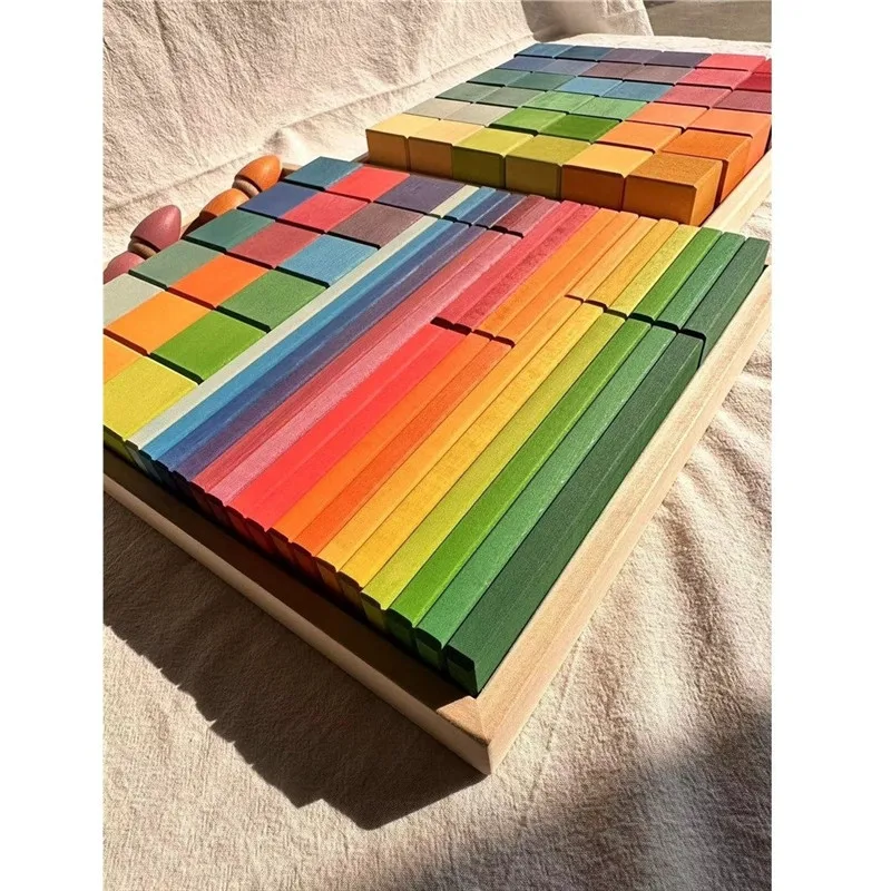 Le grandi doghe da costruzione in legno arcobaleno costruiscono blocchi di cubi giocattoli in legno impilabili pastello per l'apprendimento precoce dei bambini