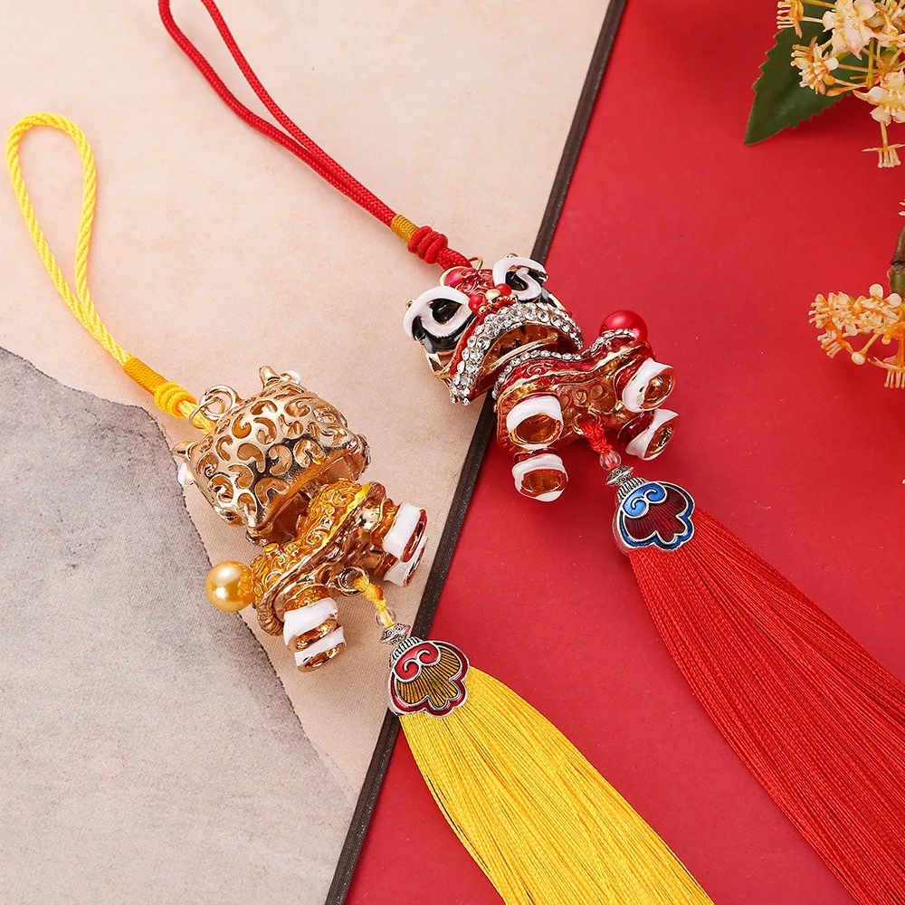 Tassel Lion Dance Creative Ornaments Chinese Style Lucky Lion Dance Car Pendant Red Ancient Mascot Lion Wake Keychain Home Decor
